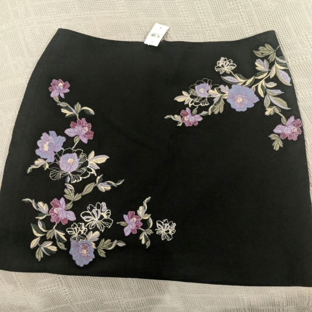 NWT Loft skirt